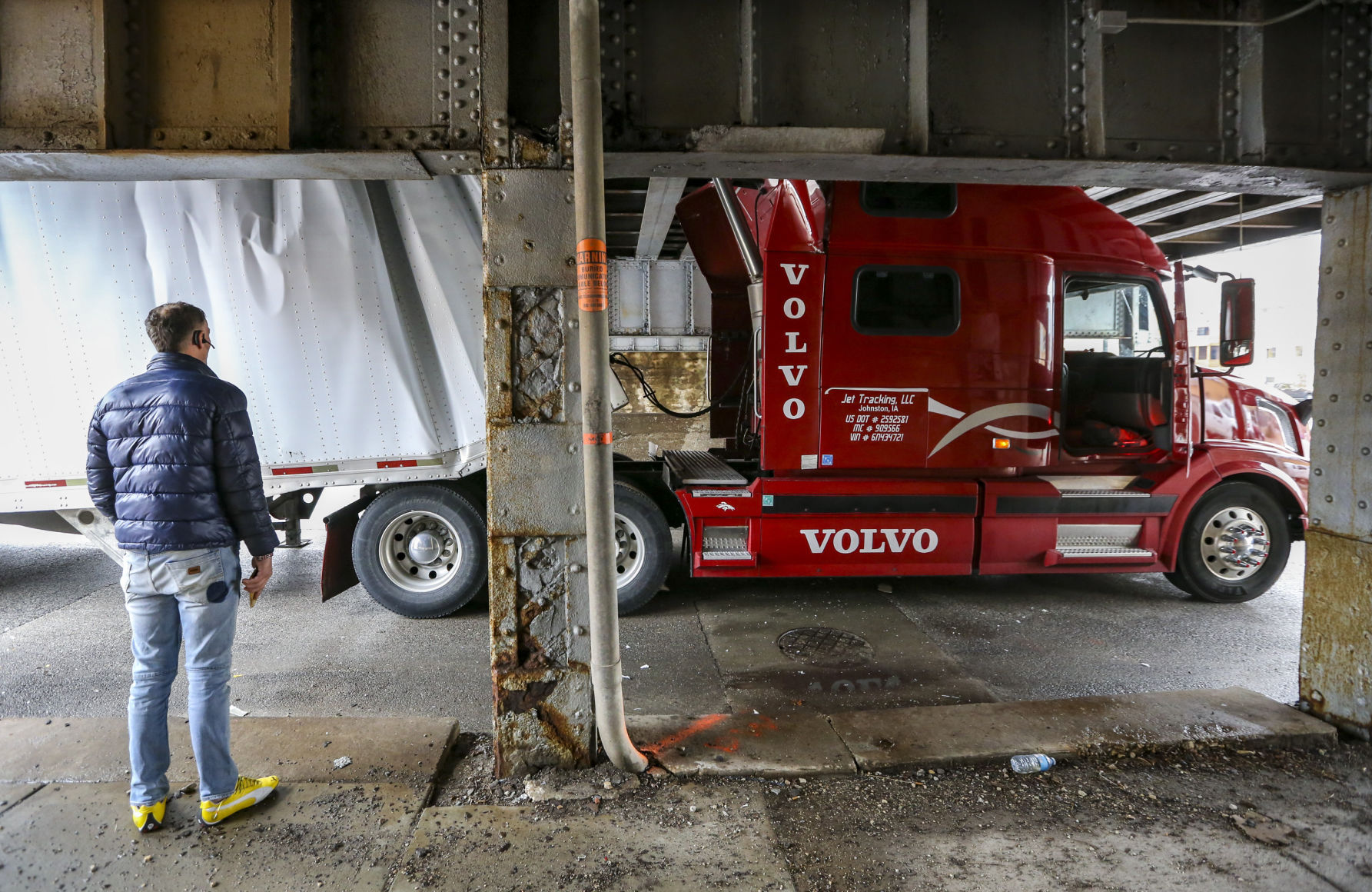 Harrison Street bridge claims another truck